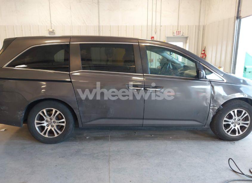 Photo 13 of 2013 Honda Odyssey EX-L (VIN 5FNRL5H67DB030351)
