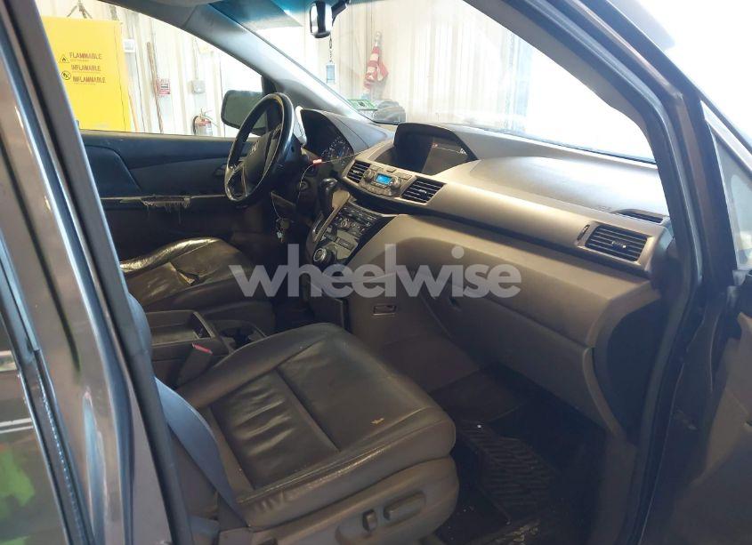 Photo 5 of 2013 Honda Odyssey EX-L (VIN 5FNRL5H67DB030351)