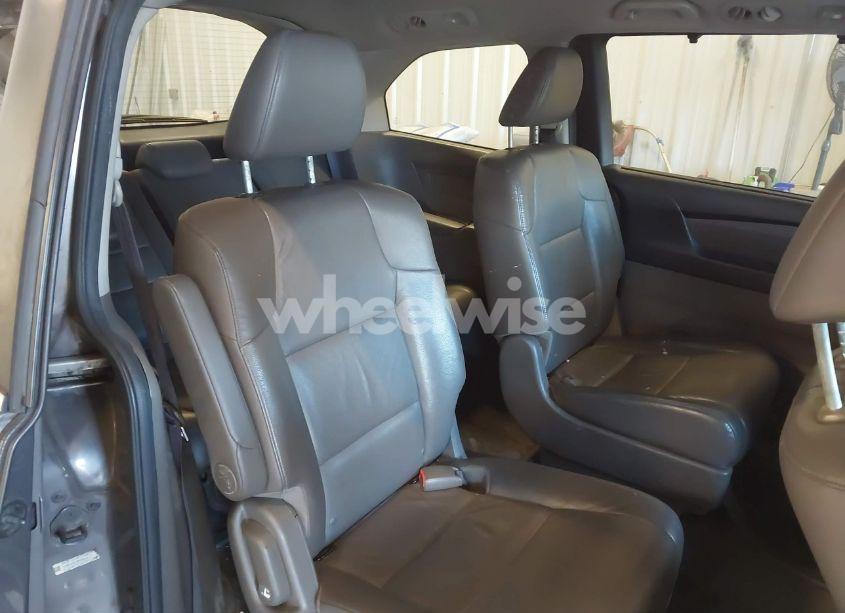Photo 8 of 2013 Honda Odyssey EX-L (VIN 5FNRL5H67DB030351)