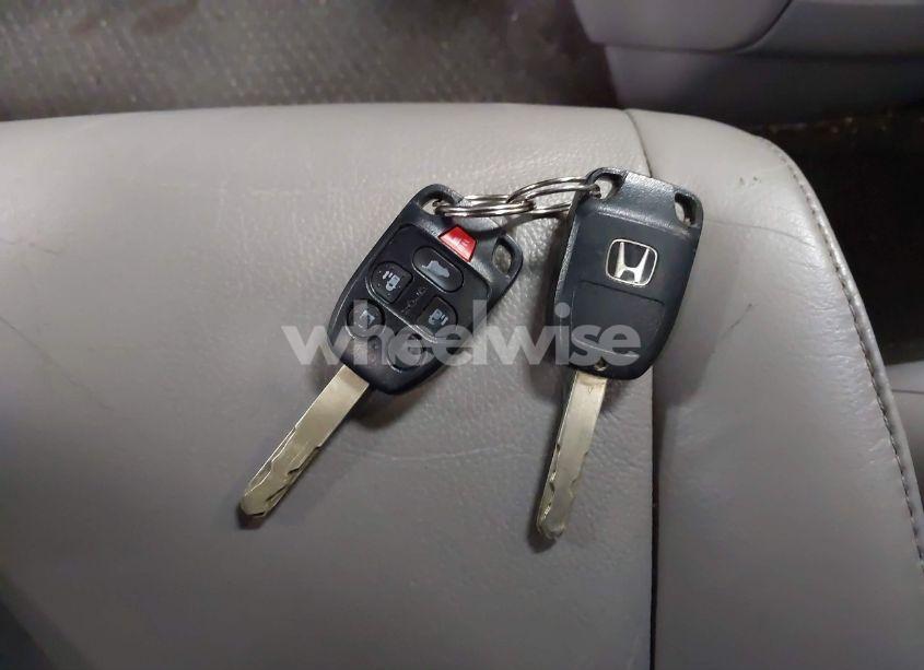Photo 11 of 2013 Honda Odyssey EX-L (VIN 5FNRL5H67DB033976)