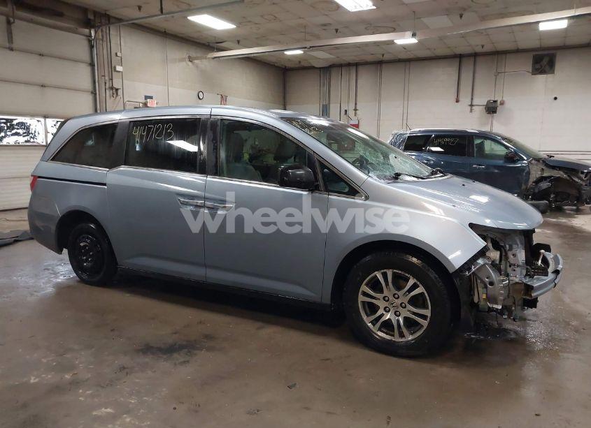 Photo 14 of 2013 Honda Odyssey EX-L (VIN 5FNRL5H67DB033976)
