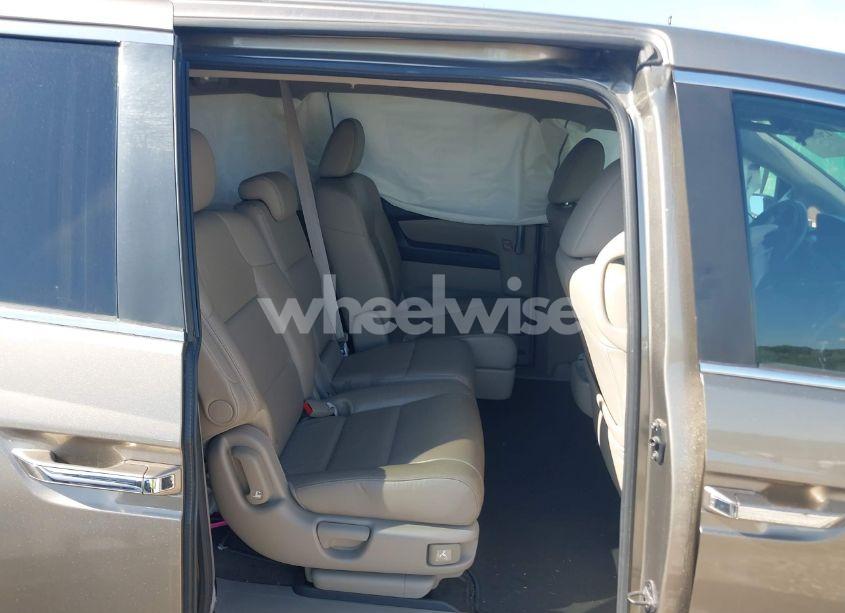 Photo 8 of 2013 Honda Odyssey EX-L (VIN 5FNRL5H67DB052818)