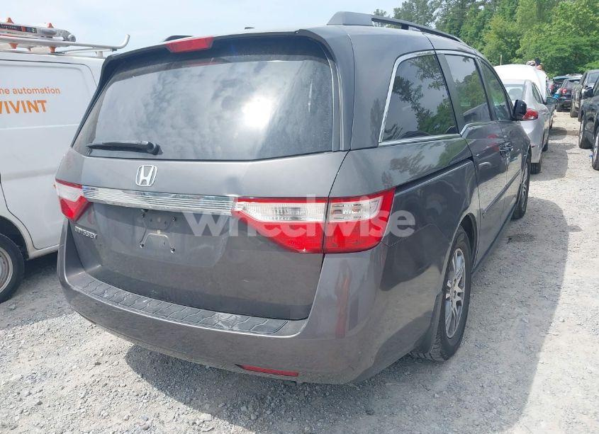 Photo 4 of 2013 Honda Odyssey EX-L (VIN 5FNRL5H67DB061373)