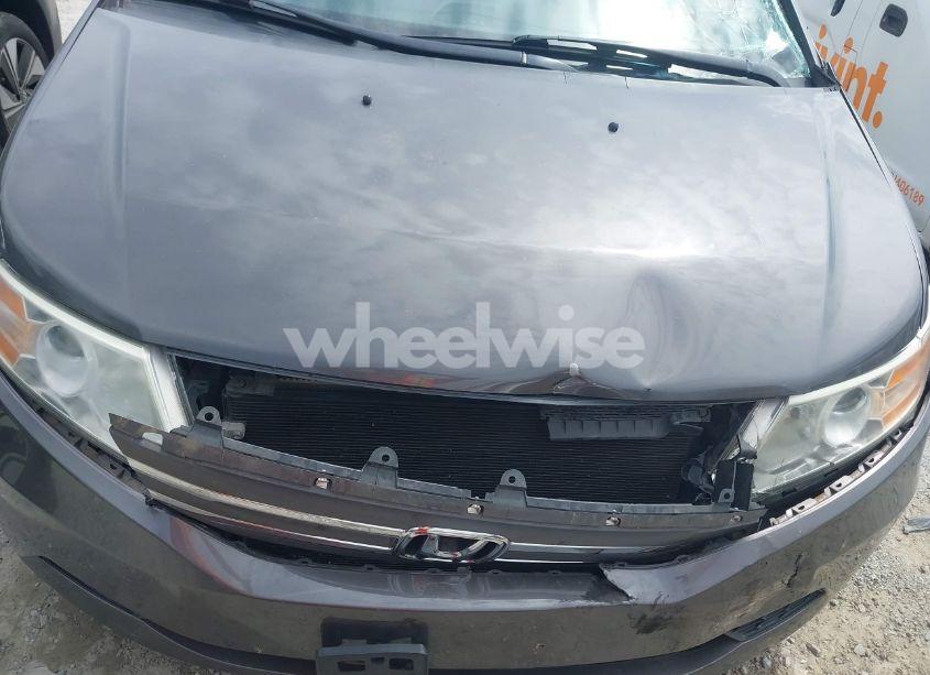 Photo 6 of 2013 Honda Odyssey EX-L (VIN 5FNRL5H67DB061373)