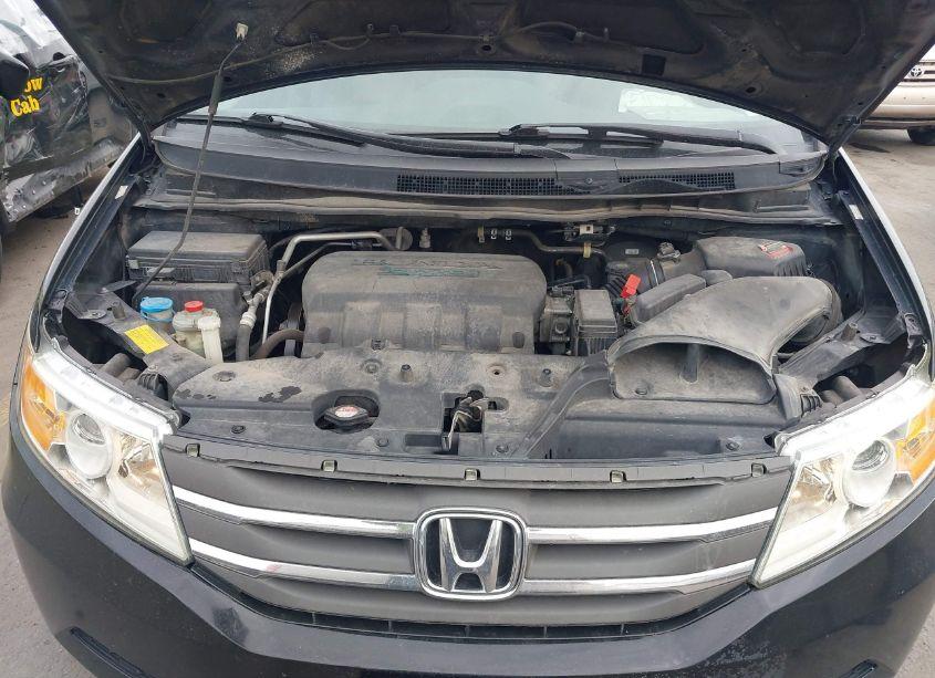 Photo 10 of 2013 Honda Odyssey EX-L (VIN 5FNRL5H67DB068422)