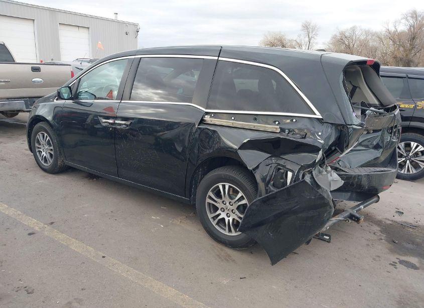 Photo 3 of 2013 Honda Odyssey EX-L (VIN 5FNRL5H67DB068422)