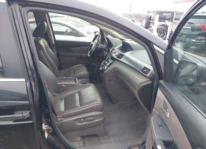Photo 5 of 2013 Honda Odyssey EX-L (VIN 5FNRL5H67DB068422)