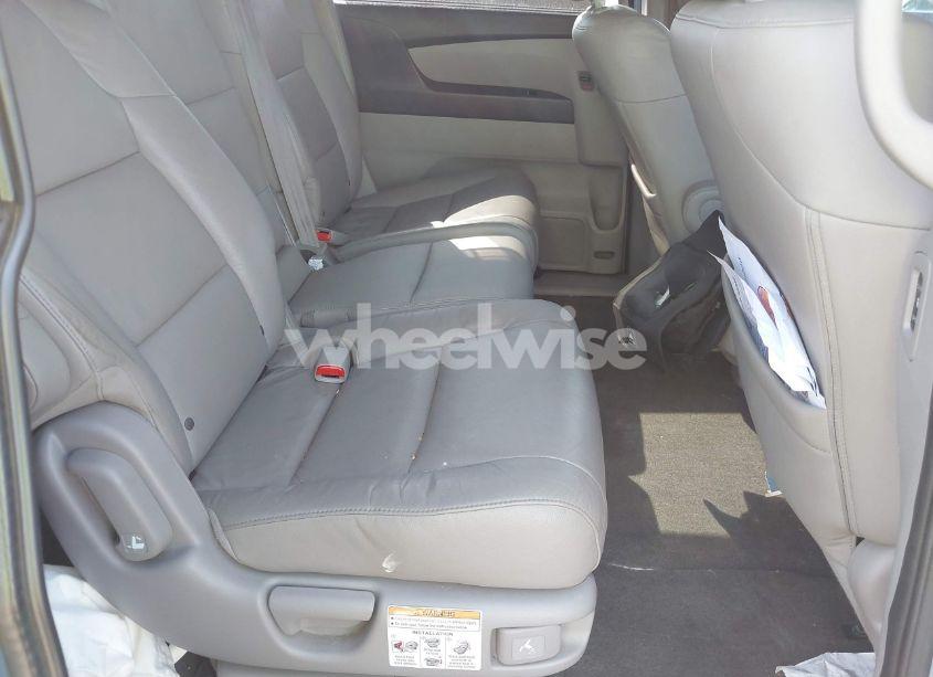 Photo 8 of 2014 Honda Odyssey EX-L (VIN 5FNRL5H67EB005662)