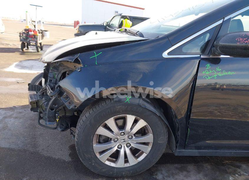 Photo 17 of 2014 Honda Odyssey EX-L (VIN 5FNRL5H67EB028522)