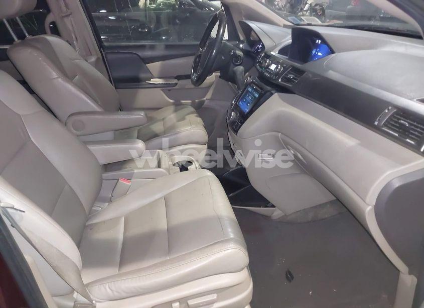 Photo 5 of 2014 Honda Odyssey EX-L (VIN 5FNRL5H67EB030612)