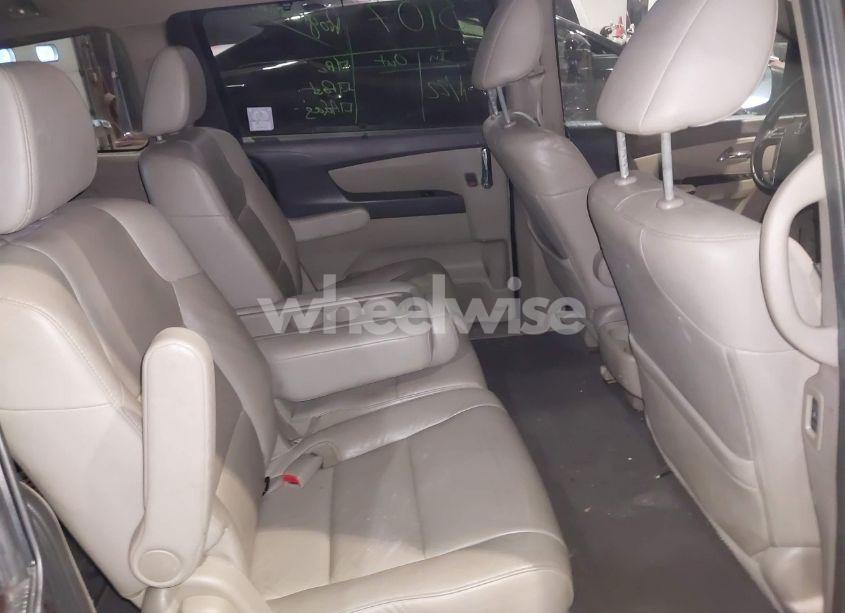 Photo 8 of 2014 Honda Odyssey EX-L (VIN 5FNRL5H67EB030612)