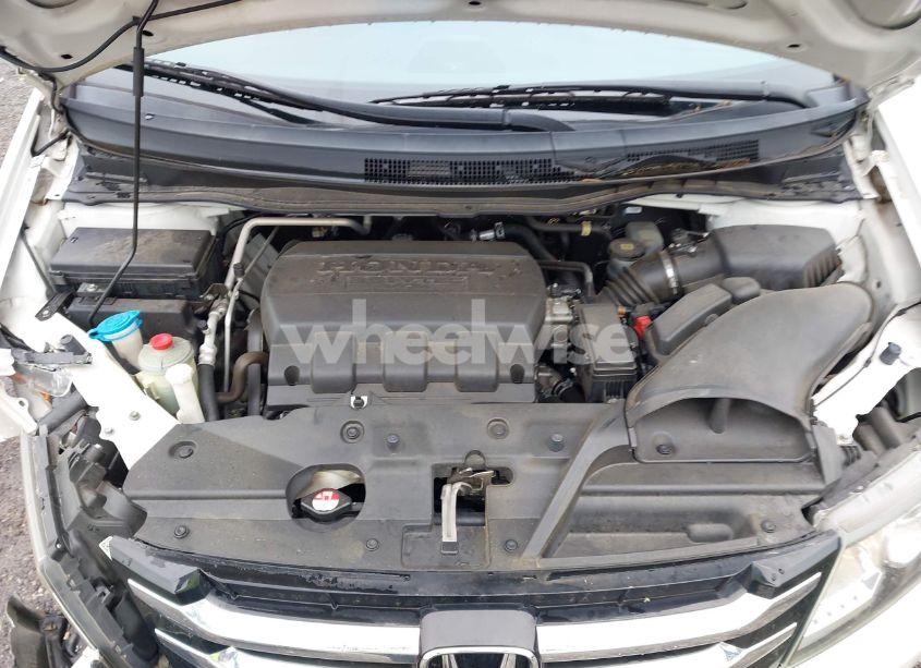 Photo 10 of 2014 Honda Odyssey EX-L (VIN 5FNRL5H67EB055574)