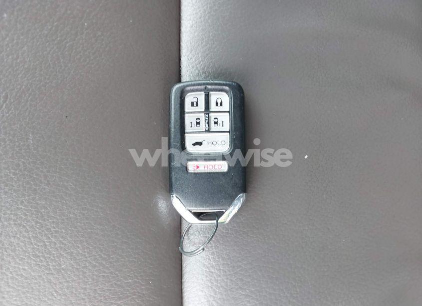 Photo 11 of 2014 Honda Odyssey EX-L (VIN 5FNRL5H67EB055574)