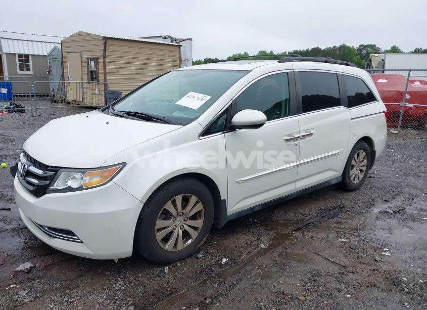 Photo 2 of 2014 Honda Odyssey EX-L (VIN 5FNRL5H67EB055574)