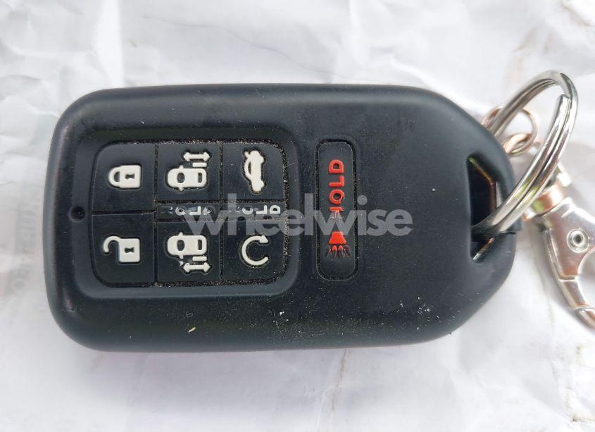 Photo 11 of 2014 Honda Odyssey EX-L (VIN 5FNRL5H67EB057714)