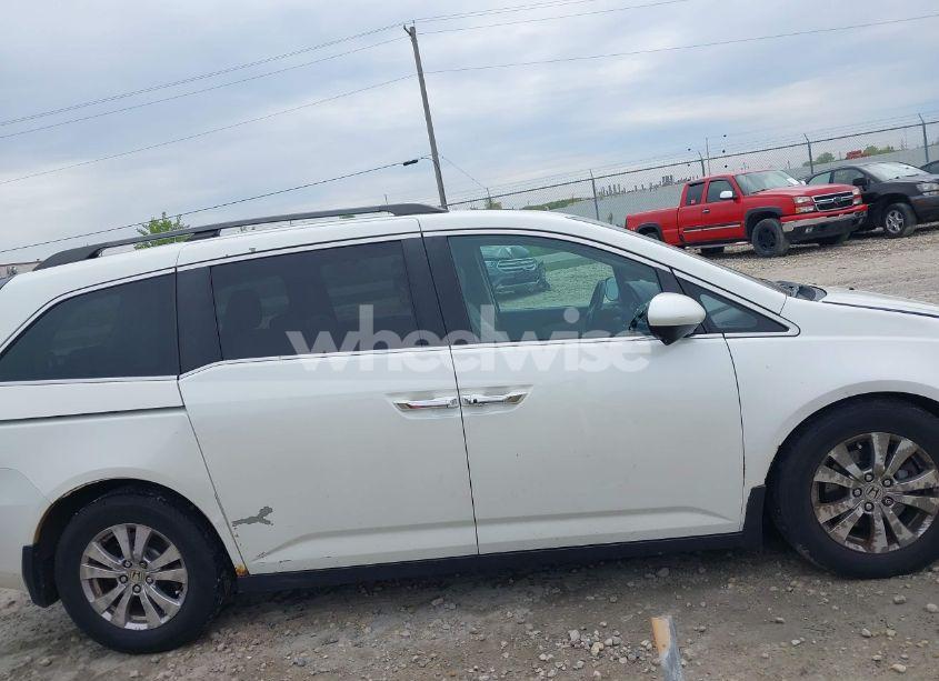 Photo 13 of 2014 Honda Odyssey EX-L (VIN 5FNRL5H67EB057714)