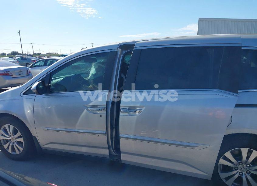 Photo 14 of 2014 Honda Odyssey EX-L (VIN 5FNRL5H67EB064338)