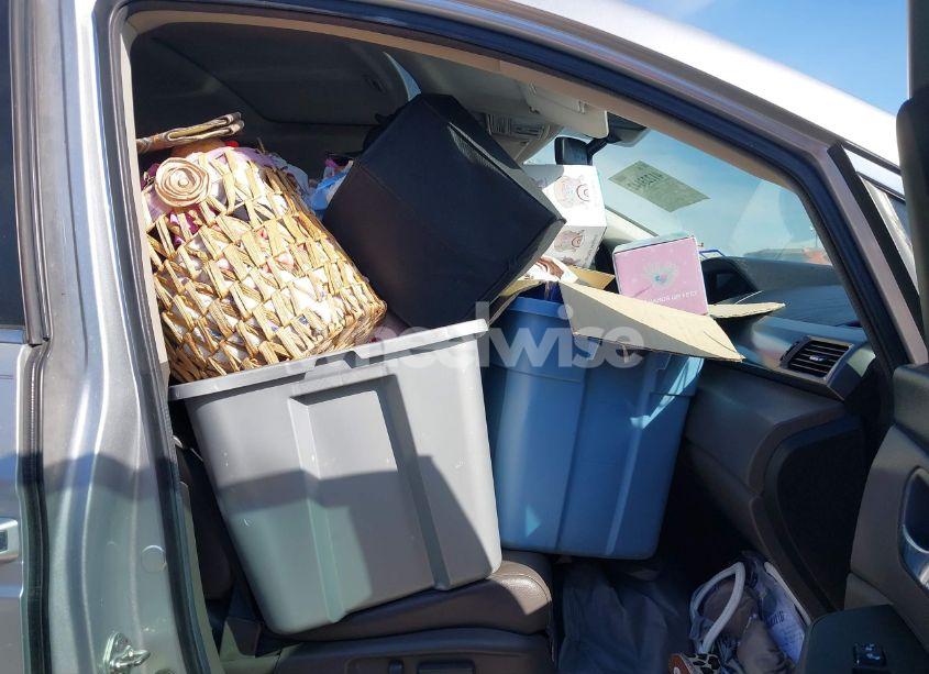 Photo 5 of 2014 Honda Odyssey EX-L (VIN 5FNRL5H67EB064338)