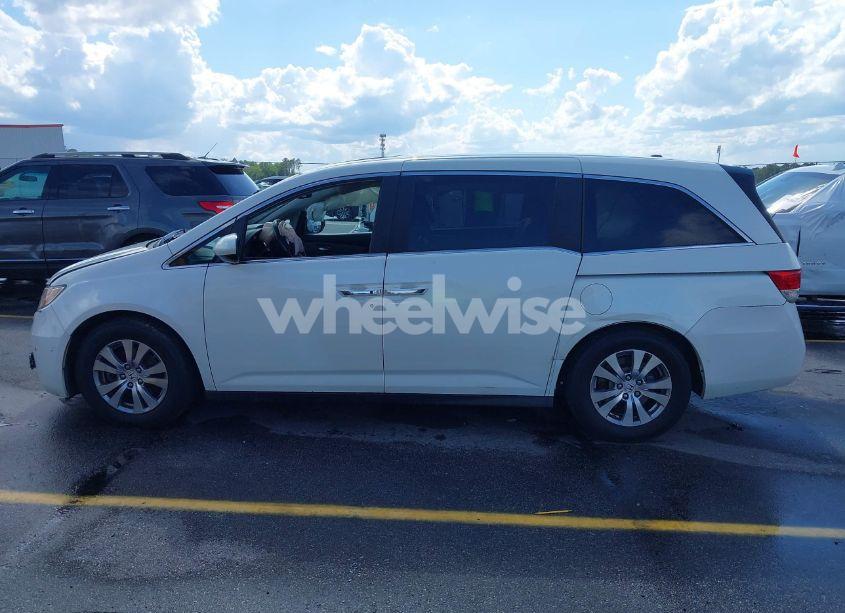 Photo 14 of 2014 Honda Odyssey EX-L (VIN 5FNRL5H67EB071807)