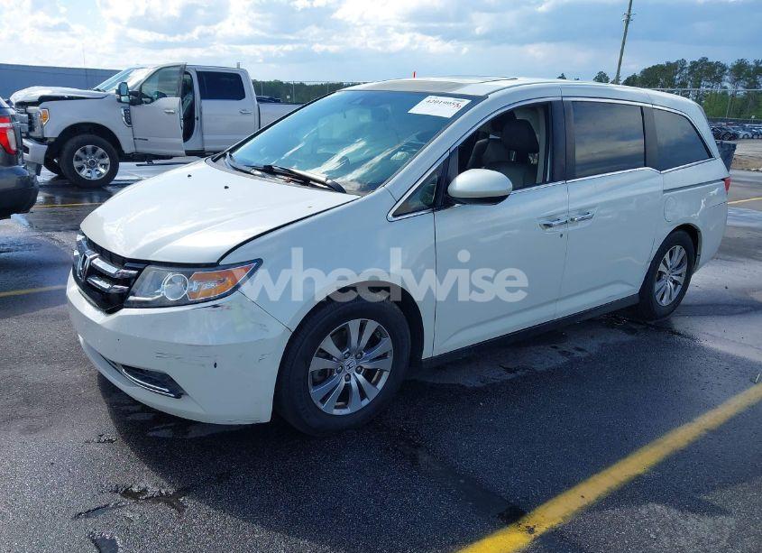 Photo 2 of 2014 Honda Odyssey EX-L (VIN 5FNRL5H67EB071807)