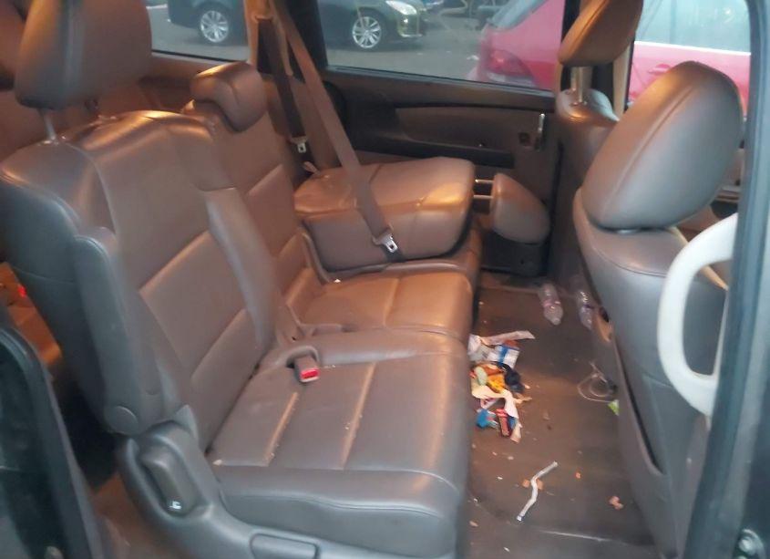 Photo 8 of 2014 Honda Odyssey EX-L (VIN 5FNRL5H67EB083035)