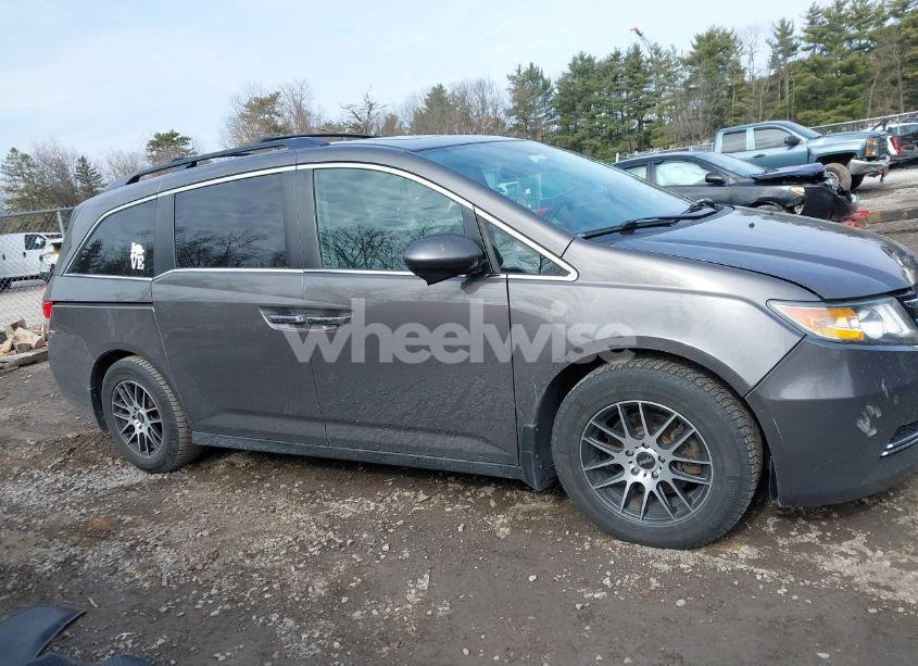 Photo 13 of 2014 Honda Odyssey EX-L (VIN 5FNRL5H67EB107186)