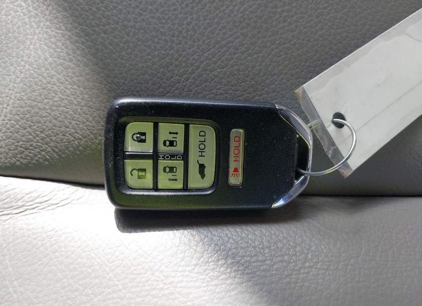 Photo 11 of 2014 Honda Odyssey EX-L (VIN 5FNRL5H67EB109956)