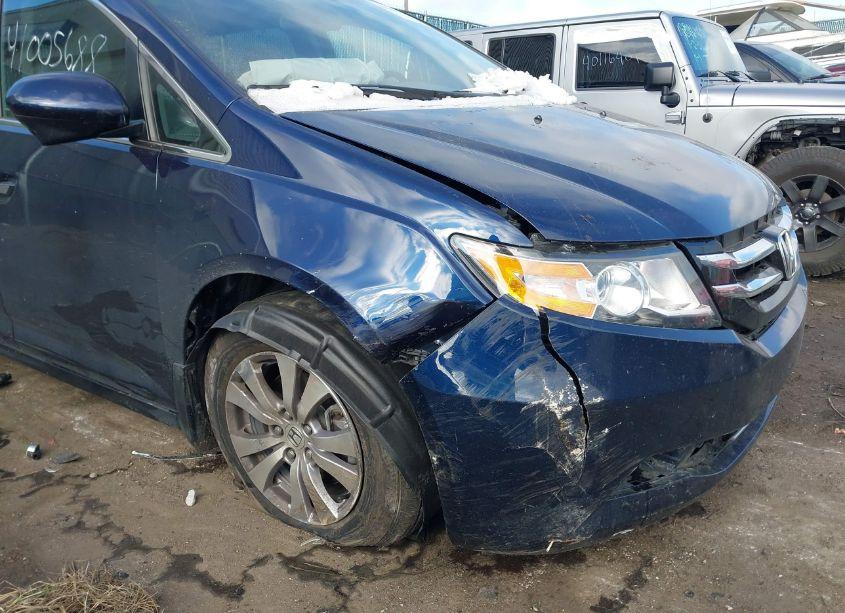 Photo 6 of 2014 Honda Odyssey EX-L (VIN 5FNRL5H67EB109956)
