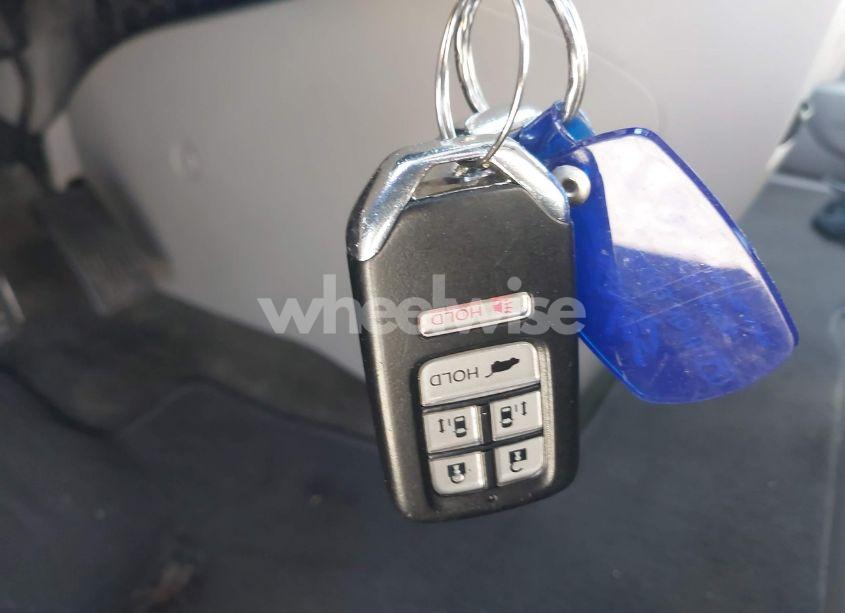 Photo 11 of 2014 Honda Odyssey EX-L (VIN 5FNRL5H67EB126398)