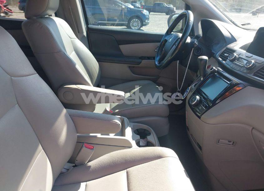 Photo 5 of 2014 Honda Odyssey EX-L (VIN 5FNRL5H67EB126398)