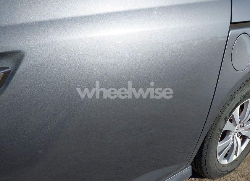 Photo 6 of 2014 Honda Odyssey EX-L (VIN 5FNRL5H67EB126515)