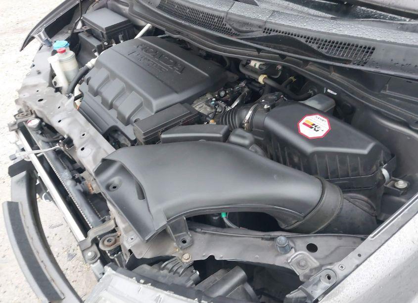 Photo 10 of 2014 Honda Odyssey EX-L (VIN 5FNRL5H67EB128748)