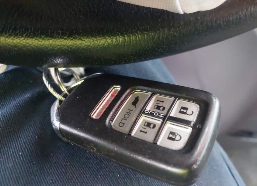 Photo 11 of 2014 Honda Odyssey EX-L (VIN 5FNRL5H67EB128748)