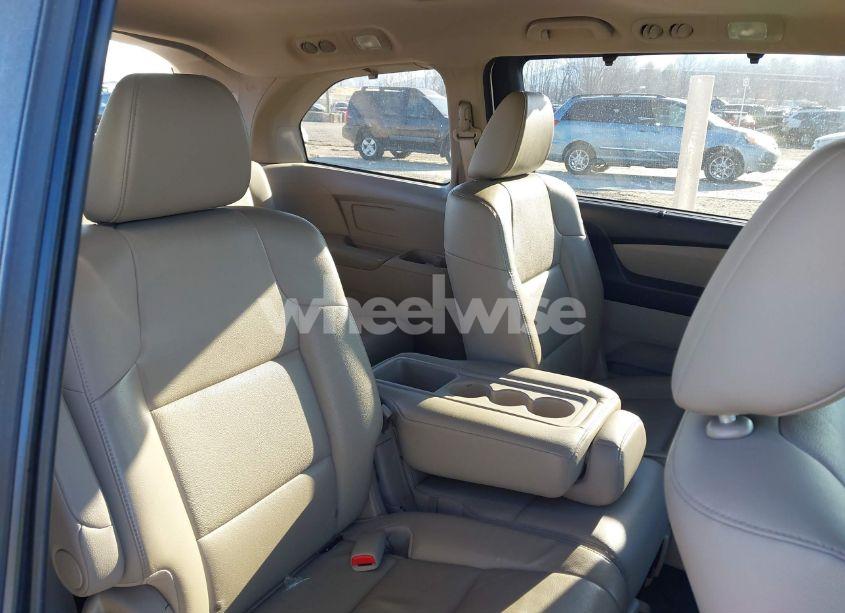 Photo 8 of 2015 Honda Odyssey EX-L (VIN 5FNRL5H67FB041384)