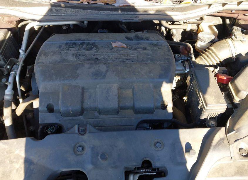 Photo 10 of 2015 Honda Odyssey EX-L (VIN 5FNRL5H67FB110400)