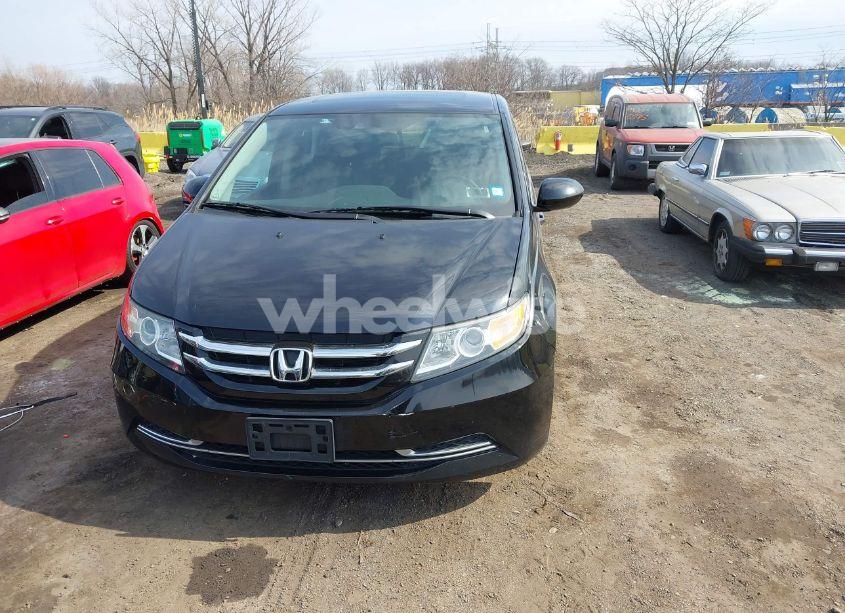 Photo 12 of 2016 Honda Odyssey EX-L (VIN 5FNRL5H67GB004224)