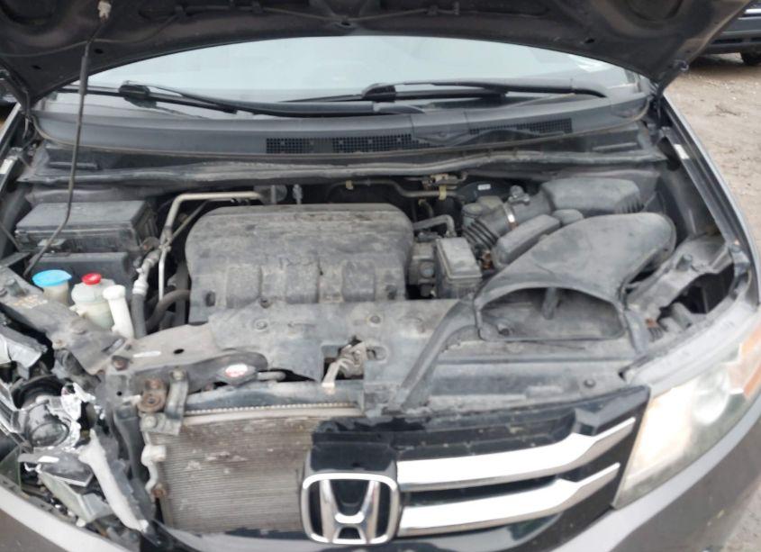 Photo 10 of 2016 Honda Odyssey EX-L (VIN 5FNRL5H67GB041502)