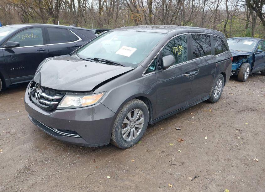 Photo 2 of 2016 Honda Odyssey EX-L (VIN 5FNRL5H67GB041502)