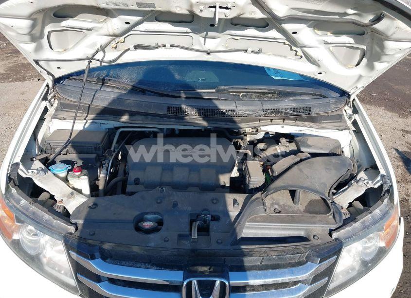 Photo 10 of 2016 Honda Odyssey EX-L (VIN 5FNRL5H67GB118076)