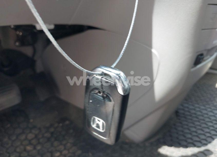 Photo 11 of 2016 Honda Odyssey EX-L (VIN 5FNRL5H67GB121026)