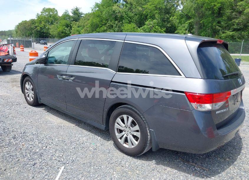 Photo 3 of 2016 Honda Odyssey EX-L (VIN 5FNRL5H67GB121026)