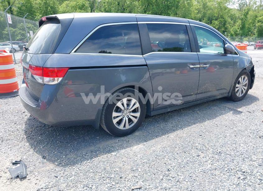 Photo 4 of 2016 Honda Odyssey EX-L (VIN 5FNRL5H67GB121026)