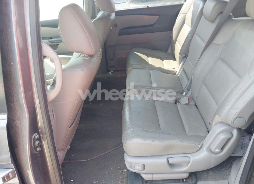 Photo 8 of 2017 Honda Odyssey EX-L (VIN 5FNRL5H67HB010963)