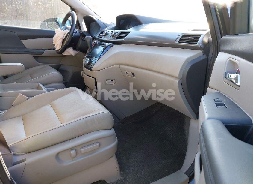 Photo 5 of 2017 Honda Odyssey EX-L (VIN 5FNRL5H67HB025107)