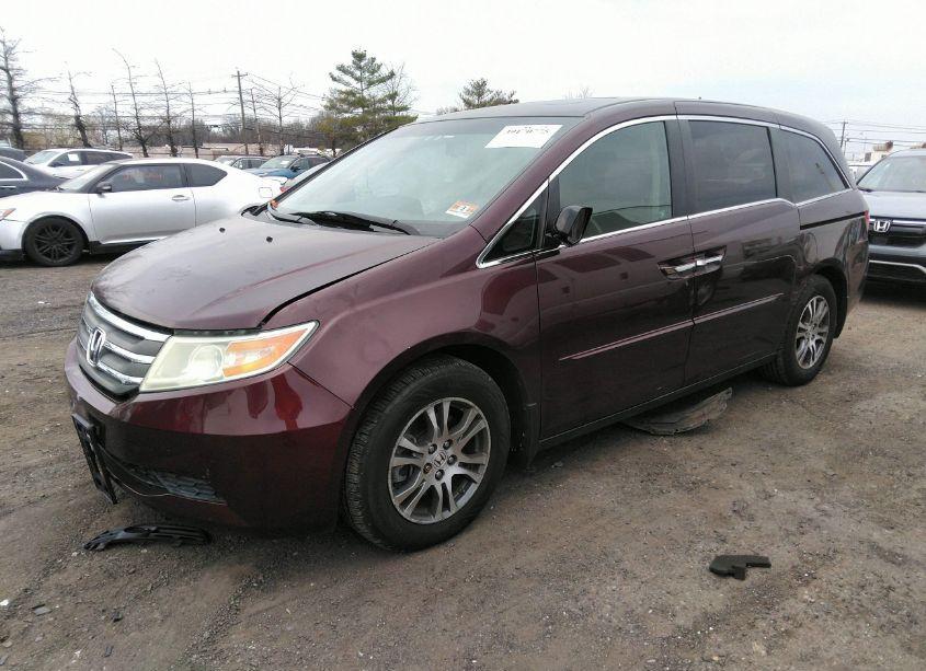 Photo 2 of 2011 Honda Odyssey EX-L (VIN 5FNRL5H68BB046717)