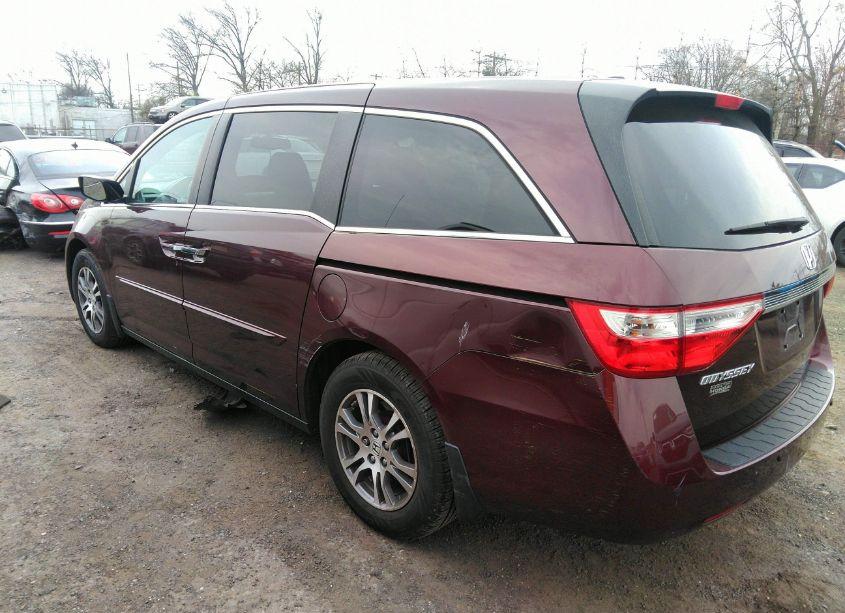 Photo 3 of 2011 Honda Odyssey EX-L (VIN 5FNRL5H68BB046717)