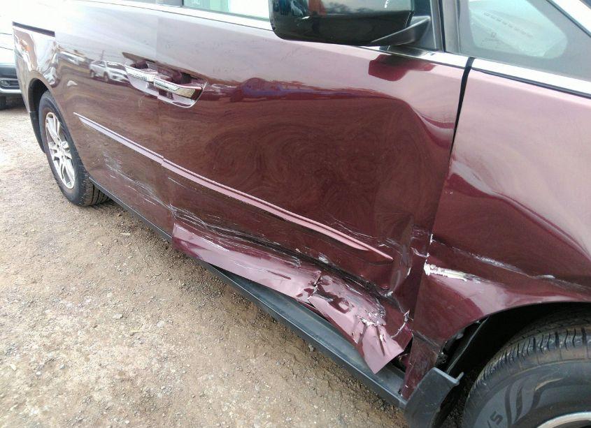 Photo 6 of 2011 Honda Odyssey EX-L (VIN 5FNRL5H68BB046717)