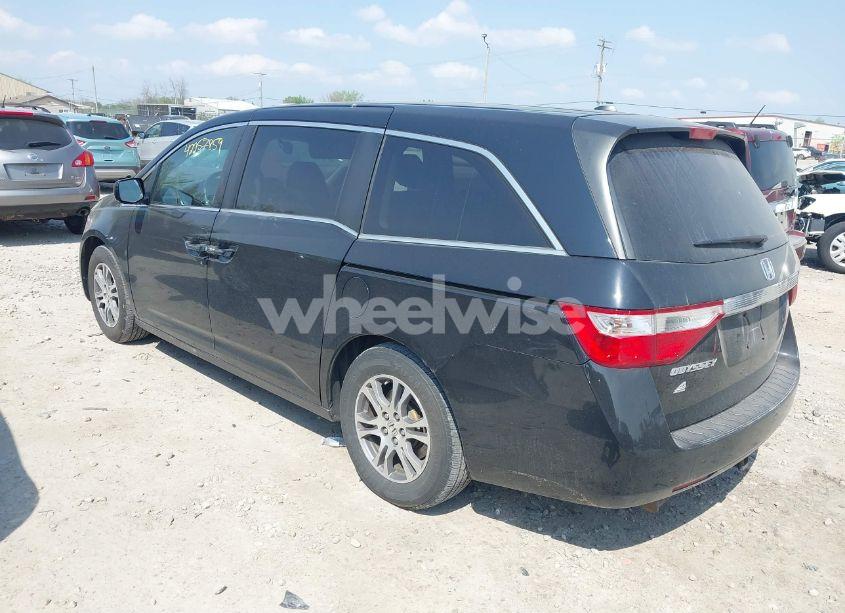 Photo 3 of 2011 Honda Odyssey EX-L (VIN 5FNRL5H68BB047527)