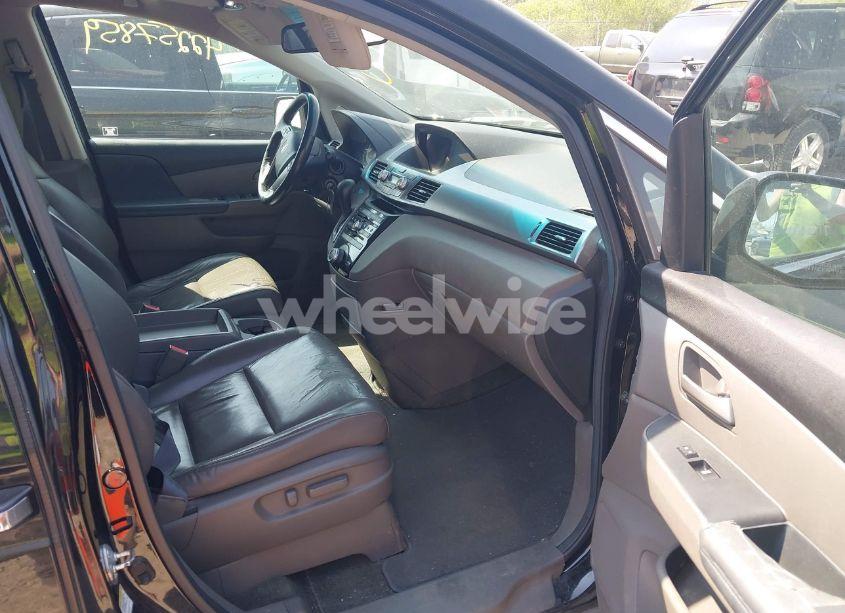 Photo 5 of 2011 Honda Odyssey EX-L (VIN 5FNRL5H68BB047527)