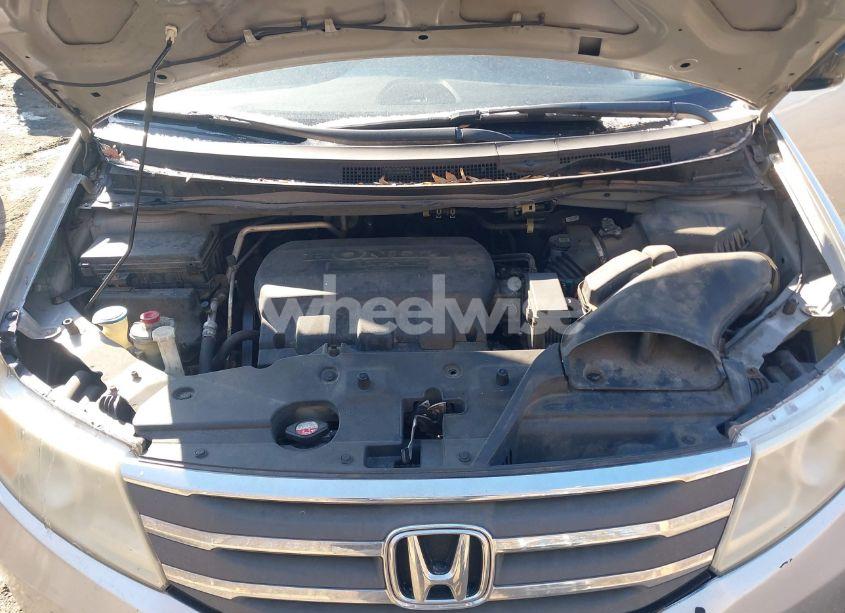 Photo 10 of 2011 Honda Odyssey EX-L (VIN 5FNRL5H68BB048855)